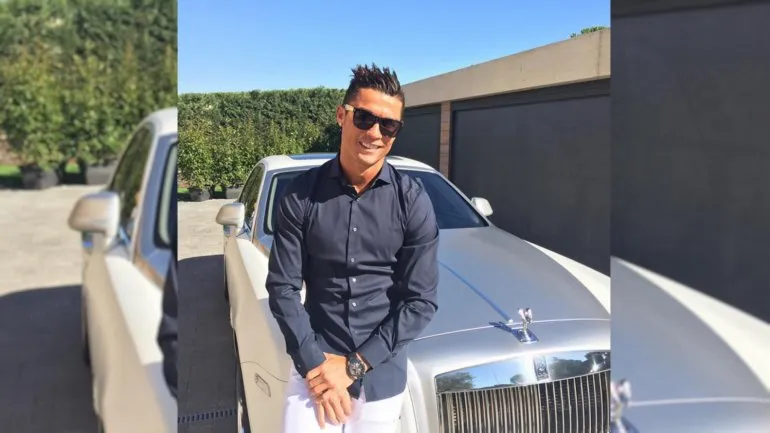 Choáng váng với dàn siêu xe của Cristiano Ronaldo ảnh 5